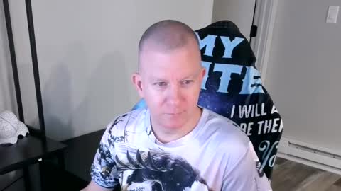 Snapshot of solarlunar1 chatting on 09.23.25 just ask online show from 09.23.25