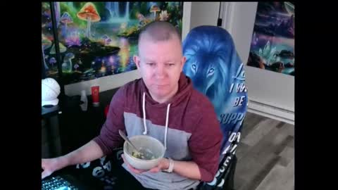 Snapshot of solarlunar1 chatting on 10.14.25 just ask online show from 10.14.25