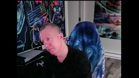 Snapshot of solarlunar1 chatting on 10.20.25 just ask online show from 10.20.25