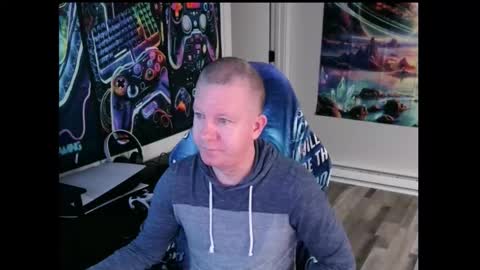 Snapshot of solarlunar1 chatting on 10.28.25 just ask online show from 10.28.25