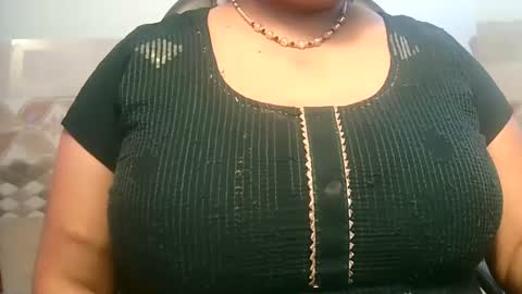 Snapshot of soni88888 chatting on 01.28.25 soni88888 online show from 01.28.25