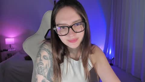 Snapshot of sonia_moon_ chatting on 01.10.25 sonia_moon_ online show from 01.10.25