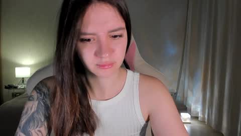 Snapshot of sonia_moon_ chatting on 01.20.25 sonia_moon_ online show from 01.20.25
