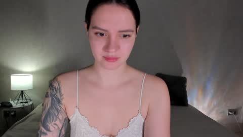 Snapshot of sonia_moon_ chatting on 02.01.25 sonia_moon_ online show from 02.01.25