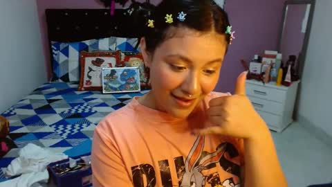 Snapshot of soniafuckboobs chatting on 12.18.24 soniafuckboobs online show from 12.18.24