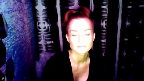 Snapshot of soniakiss4 chatting on 12.04.25 Sonia online show from 12.04.25