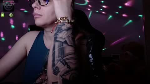 Snapshot of sonyadevon chatting on 12.28.24 Sonia online show from 12.28.24