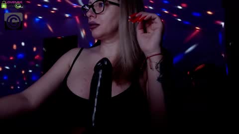 Snapshot of sonyadevon chatting on 02.01.25 Sonia online show from 02.01.25