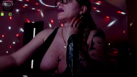 Snapshot of sonyadevon chatting on 02.18.25 Sonia online show from 02.18.25