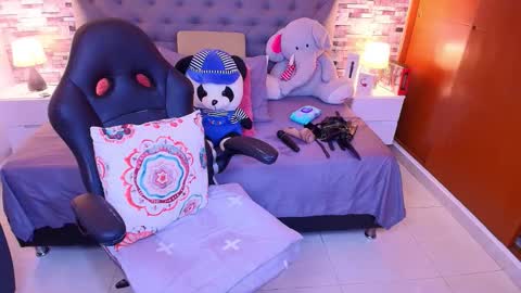 Sofia online show from 11.26.25