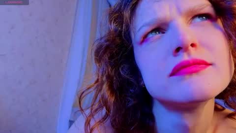 Sophia online show from 10.13.25