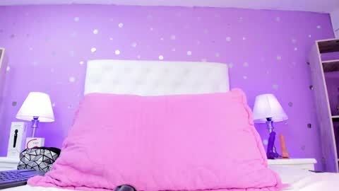 Sophia  online show from 10.31.25