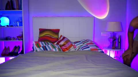 Snapshot of sophiasapphire98 chatting on 10.02.25 SophiaSapphire online show from 10.02.25