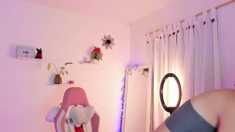 sophie doll online show from 01.09.25