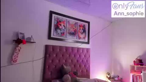 sophie doll online show from 09.23.25