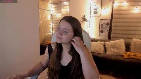 Sophie  online show from 10.15.25
