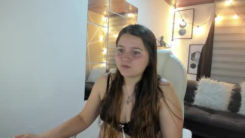 Sophie  online show from 10.20.25