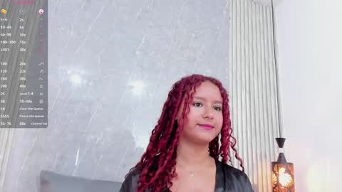 Snapshot of sophiee_velvet chatting on 01.11.25 online show from 01.11.25