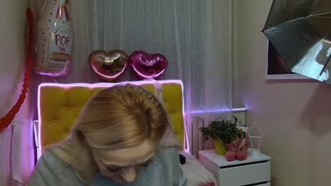 Snapshot of sophiekittyy chatting on 03.04.25 sophiekittyy online show from 03.04.25