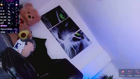 Snapshot of sophiieesweet chatting on 09.15.25 Sophie Sweet online show from 09.15.25