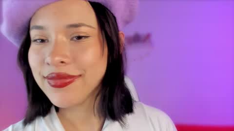 Snapshot of sophiiewilliams chatting on 12.19.24 Sophiie Williams online show from 12.19.24