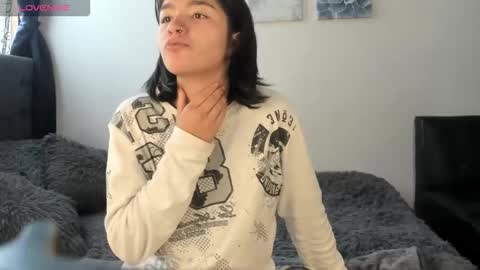 SORAYALANNE online show from 11.14.25