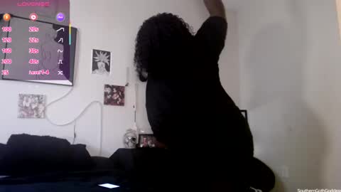 Snapshot of southerngothgoddess chatting on 09.15.25 SG online show from 09.15.25