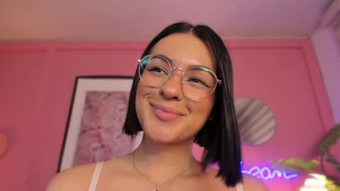 Snapshot of soysaraa_ chatting on 12.21.24 Aleja online show from 12.21.24
