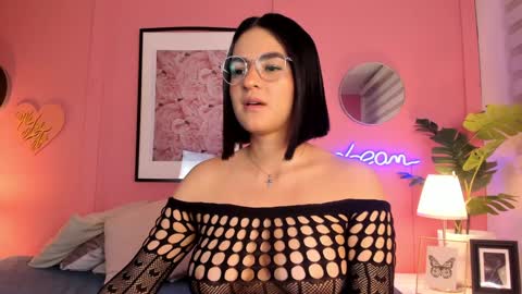 Snapshot of soysaraa_ chatting on 02.01.25 Aleja online show from 02.01.25