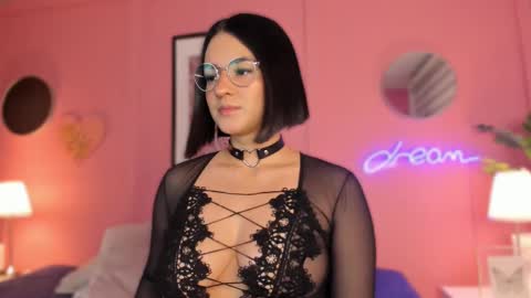 Snapshot of soysaraa_ chatting on 02.18.25 Aleja online show from 02.18.25