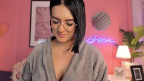 Snapshot of soysaraa_ chatting on 02.22.25 Aleja online show from 02.22.25