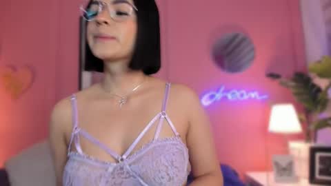 Snapshot of soysaraa_ chatting on 02.27.25 Aleja online show from 02.27.25