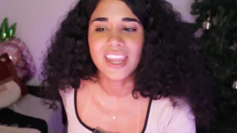 Snapshot of soytropicalfruit chatting on 12.04.24 You want to talk to me more personal follow me in My Channel VIP 50 the discount online show from 12.04.24