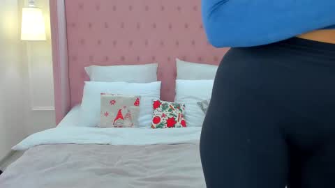 Snapshot of spacelady_ chatting on 01.19.25 Julia online show from 01.19.25