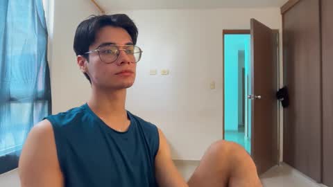 Snapshot of spaiseebuhnaanuh chatting on 09.19.25 Roger online show from 09.19.25