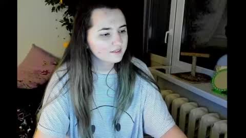 Snapshot of spanking_girls chatting on 12.24.24 Evgenia online show from 12.24.24