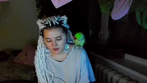 Snapshot of spanking_girls chatting on 01.14.25 Evgenia online show from 01.14.25