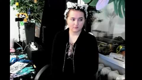 Snapshot of spanking_girls chatting on 01.20.25 Evgenia online show from 01.20.25