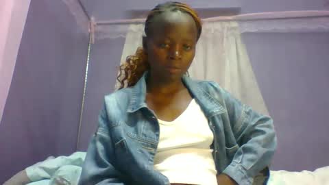 Snapshot of spicyit2 chatting on 10.24.25 Ebony Spicy online show from 10.24.25