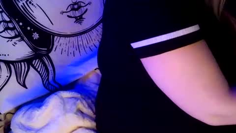 Vanessa Spade online show from 11.16.25