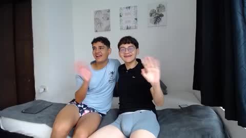 Snapshot of spritzboys chatting on 10.14.25 spritzboys online show from 10.14.25