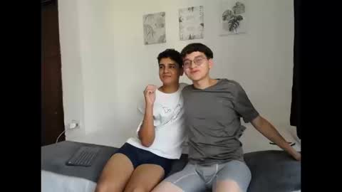 Snapshot of spritzboys chatting on 10.17.25 spritzboys online show from 10.17.25