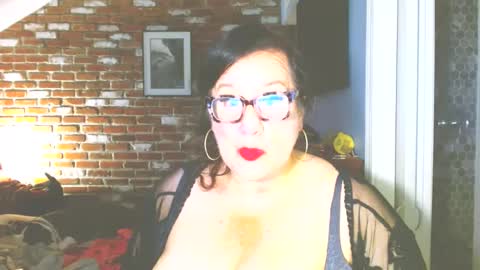 Snapshot of spunderella777 chatting on 09.30.25 Spunderella online show from 09.30.25