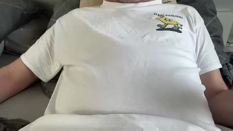 Snapshot of sputnik_80 chatting on 11.22.25 sputnik_80 online show from 11.22.25