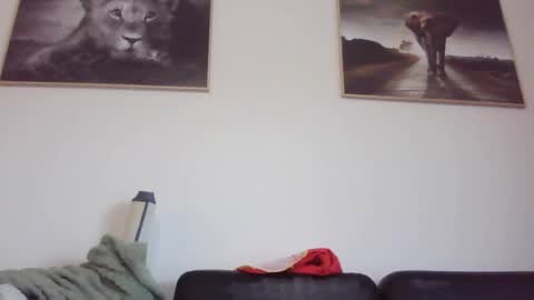 Snapshot of spyco82 chatting on 01.04.25 spyco82 online show from 01.04.25