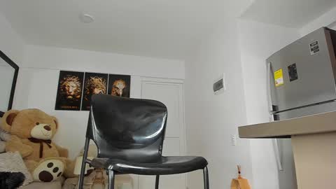 Snapshot of sr_smit_hot chatting on 01.31.25 ANDR online show from 01.31.25