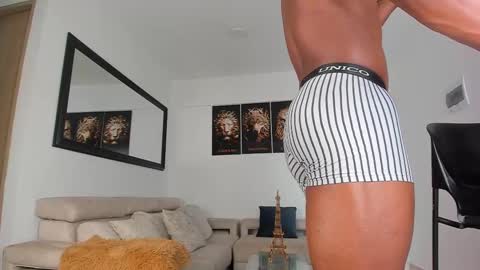 Snapshot of sr_smit_hot chatting on 02.28.25 ANDR online show from 02.28.25