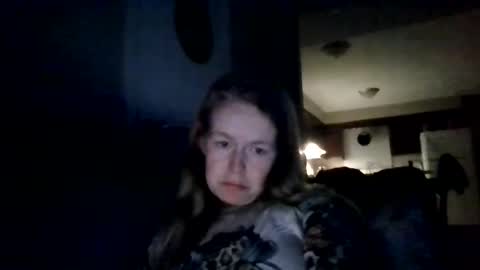 Snapshot of sriley386444137 chatting on 01.28.25 sriley386444137 online show from 01.28.25