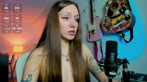 Snapshot of sshawty chatting on 02.04.25 Anni if Im offline for a long time Im depressed feel free to support me offline online show from 02.04.25