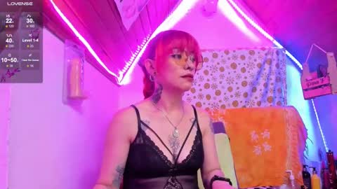 Snapshot of staacy37 chatting on 01.19.25 staacy online show from 01.19.25